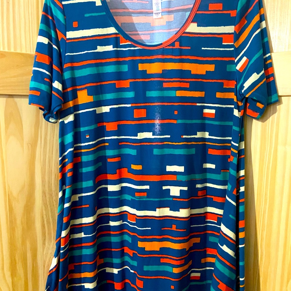 LuLaRoe Melissa Tunic